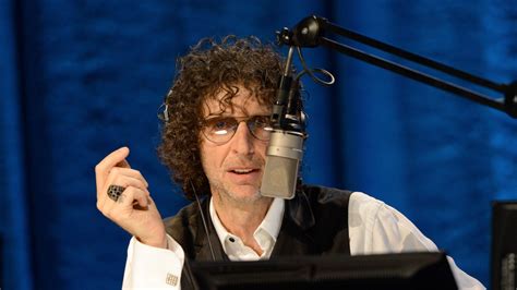 Howard Stern Interviews · Season 2019 Episode 16 · Dana Carvey - Plex