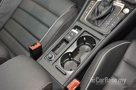 Volkswagen Golf R Mk7.5 R (2018) Interior Image #48124 in Malaysia ...