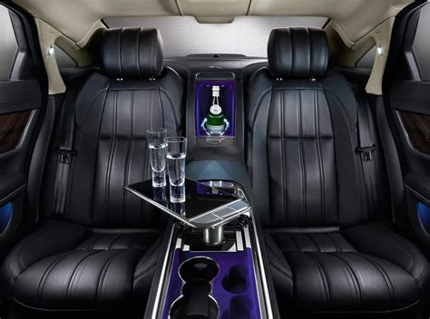 Jaguar back seat | Jaguar xj, Sportauto's, Jaguar