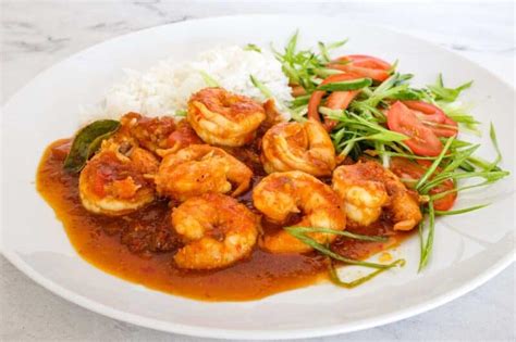 Sambal Udang (Sambal Prawns) - a recipe from Cook Eat World