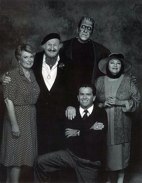 The munsters cast – Artofit