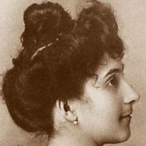 Jeanne Calment - Trivia, Family, Bio | Famous Birthdays