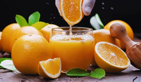 6 Health Benefits of Orange Juice | Saber Healthcare