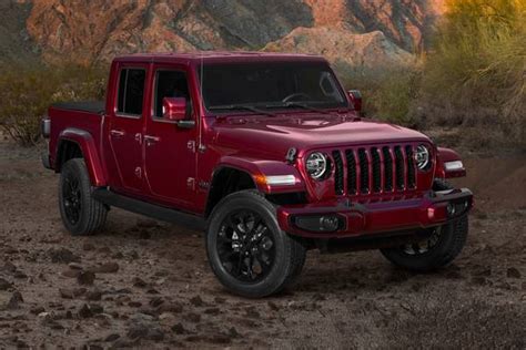 2023 Jeep Gladiator MPG & Gas Mileage Data | Edmunds