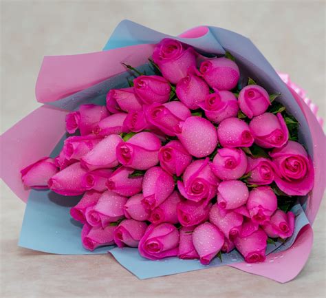 Pink Roses Beautiful Flower Bouquet - Pablo Gift Shop