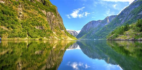 Discover Norwegian Fjords Cruise Holidays | Fred. Olsen Cruises