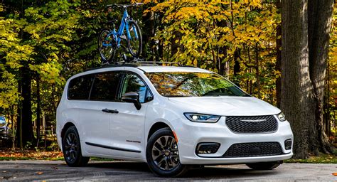 New 2023 Chrysler Pacifica Road Tripper Celebrates 40 Years Of Minivans