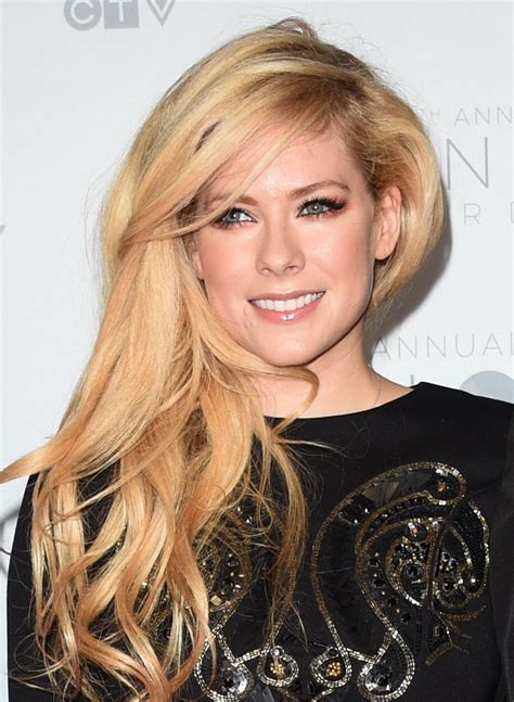 AVRIL LAVIGNE at Juno Awards in Calgary 04/03/2016 – HawtCelebs