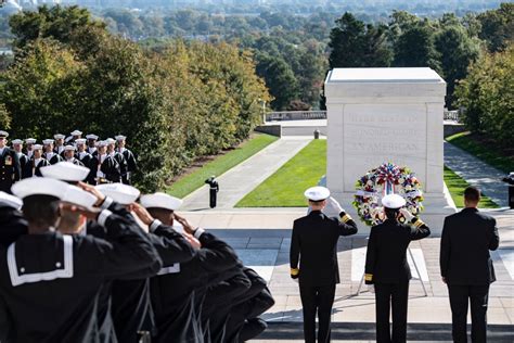 DVIDS - Images - A Navy Full Honors Wreath-Laying Ceremony is Conducted ...