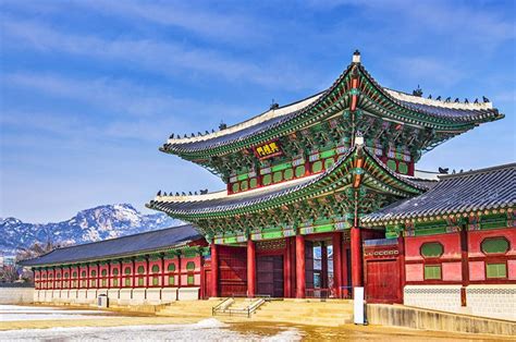 16 Top Tourist Attractions in Seoul | PlanetWare