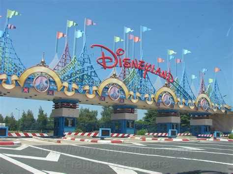 Entrance - Disneyland Paris Photo (21483193) - Fanpop