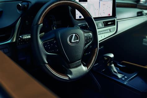 2024 Lexus Es 350 Interior - Amii Lynsey