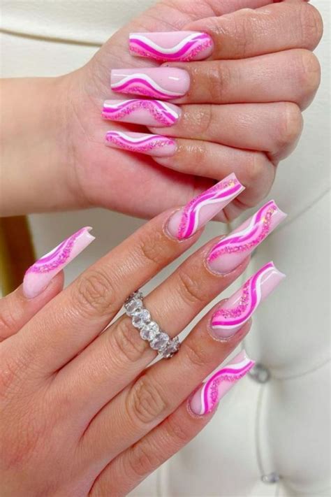 47 Perfect Coffin Acrylic Nails Design in Summer Nail Art 2021