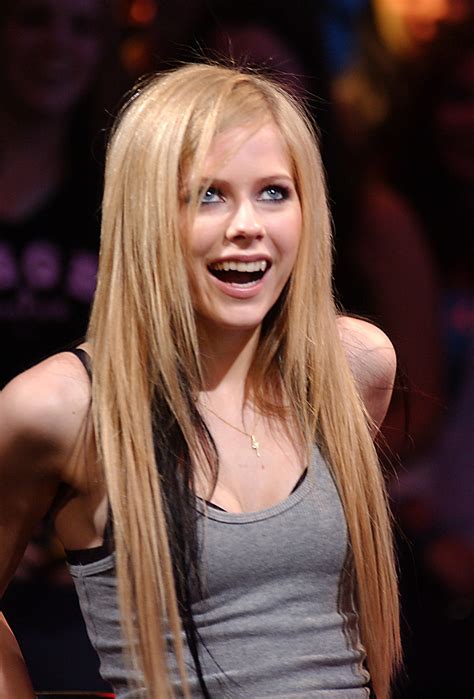 Avril Lavigne - Avril Lavigne Photo (4926947) - Fanpop