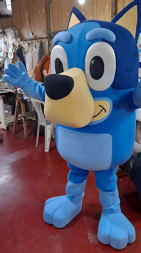 Bluey And Bingo Mascots Costumes In 2022 Mascot Costumes Mascot ...