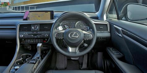 Lexus RX L Interior & Infotainment | carwow