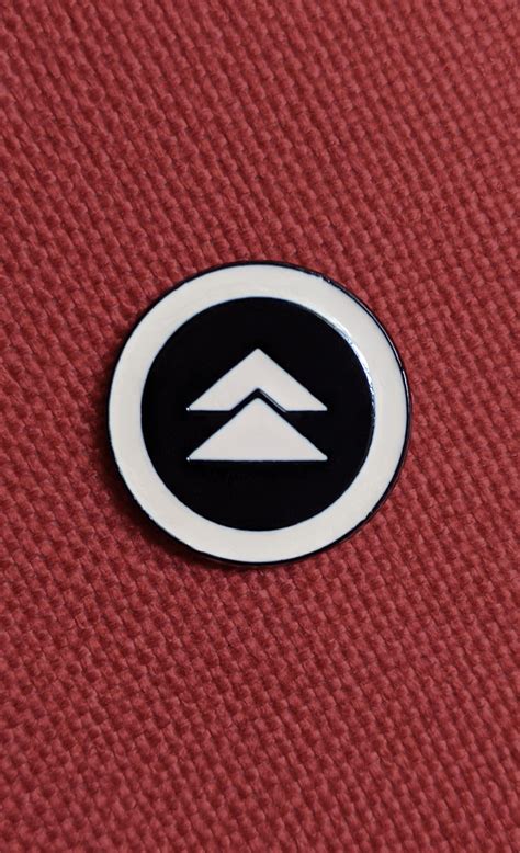 Ghost Of Tsushima Sakai Clan Enamel Pin - Insert Coin Clothing