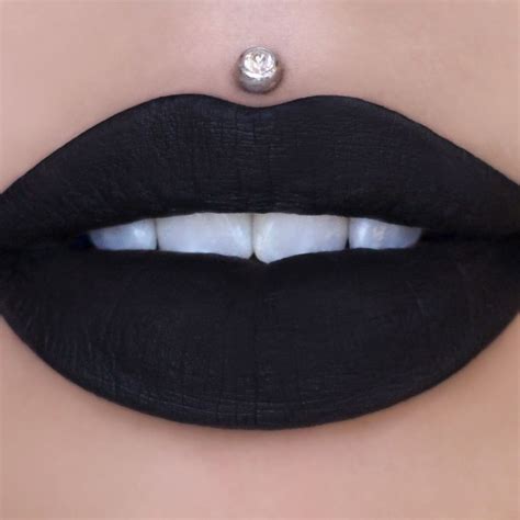 「Lip piercing names」のベストアイデア 25 選｜Pinterest のおすすめ | リップピアス、リップピアス、ピアスチャート