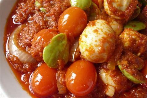 kitchen flavours: Sambal Petai with Eggs