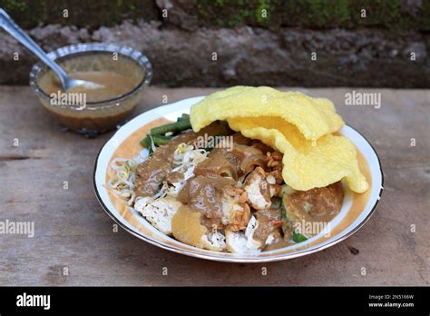 Rujak Cingur, Indonesian Traditional Salad with Peanut Shrimp Paste ...