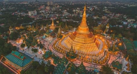 Shwedagon Pagoda Travel Guide: History, facts, photos & more