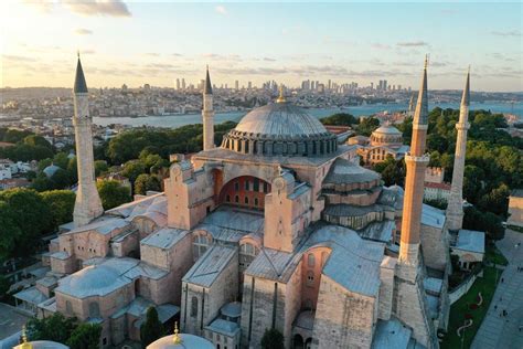 Turquía: La histórica mezquita - museo Santa Sofía reabre sus puertas ...