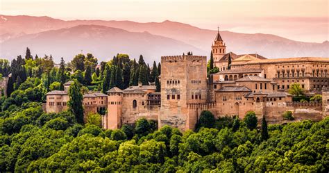 Top 10 Useful Tips for Visiting Alhambra, Granada