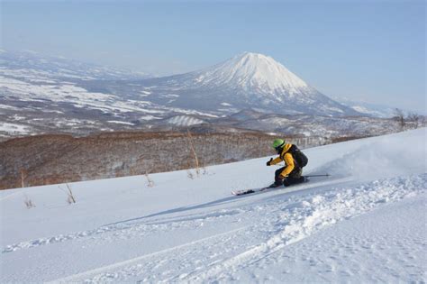 Cat Skiing | Snowscene