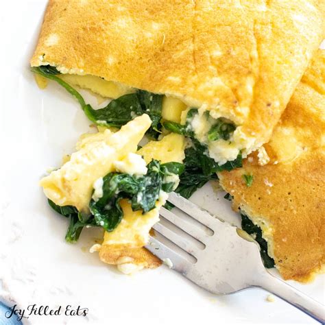 How To Make A Spinach Feta Omelet (With Step By Step Photos)