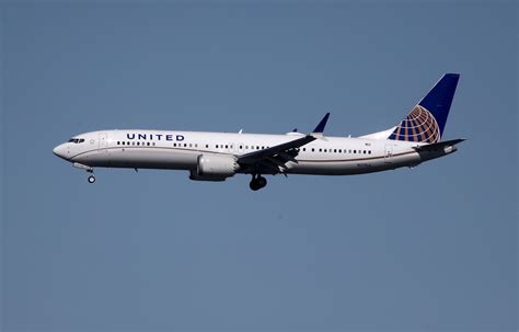 United unveils first Boeing 737 MAX 8 routes, new cabins with in-seat ...