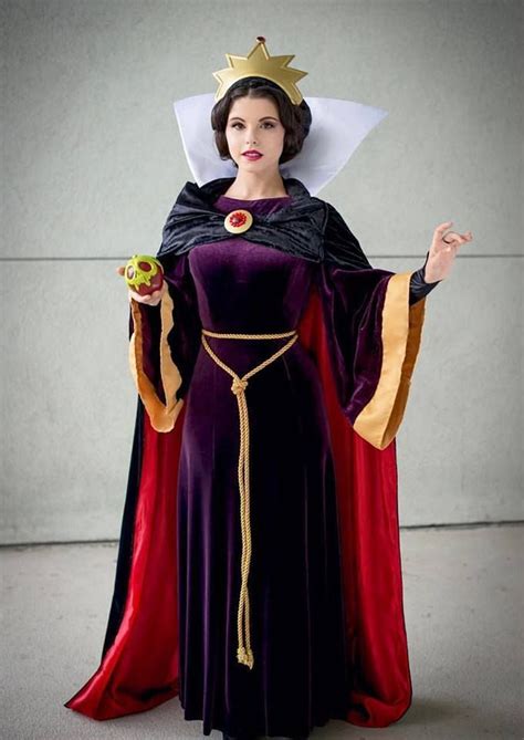 Amber Arden [as Snow White - as Evil Queen Grimhilde] (Cosplay by ...