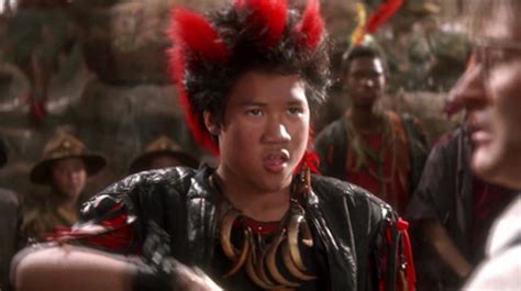 VIDEO: 38 Year Old Rufio Recreates Iconic Death Scene From Hook – Sick ...