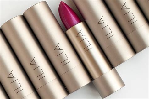 10 Organic Lipstick Brands That Deserve A Place In Your Make-Up Kit