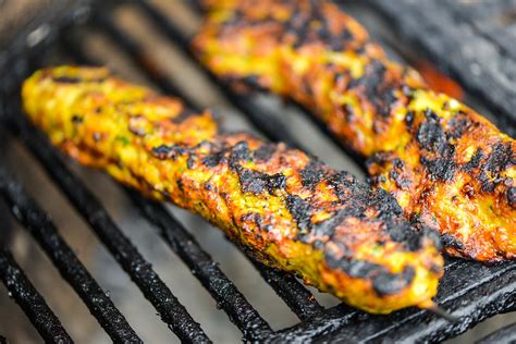 Pakistani Spicy Ground Chicken Keema Kebabs Recipe :: The Meatwave