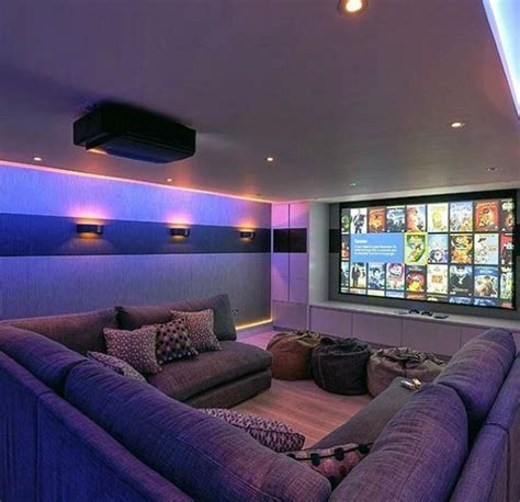 Movie Room At The Top - bestroom.one