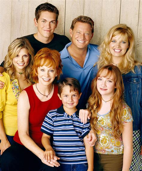 Meet The Stars Of The Beloved Sitcom: The Cast Of Reba