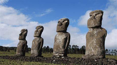 10 Mysterious Monuments Around The World - HISTRUCTURAL - SAHC