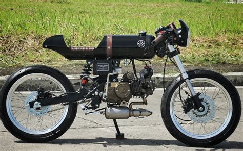 Rusi Mojo Cafe Racer by Iron Macchina Custom – BikeBound