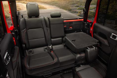 Jeep Gladiator Interior Photos | Jeep Gladiator (JT) News, Forum ...