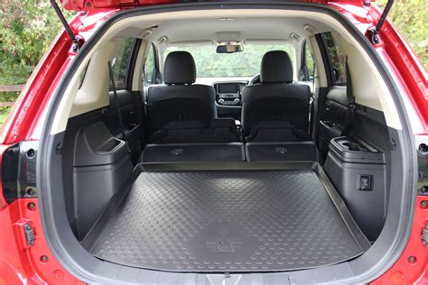 Mitsubishi Outlander PHEV practicality & boot space | DrivingElectric