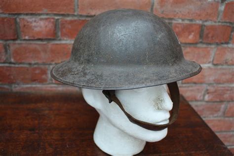 WW1 British Brodie Steel Helmet. HS 31.