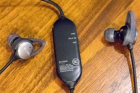 The Best Noise-Cancelling Earbuds for 2018: Reviews by Wirecutter | A ...