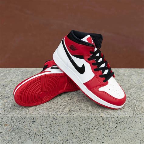 Air Jordan 1 Mid Gym Red - Houses For Rent Near Me