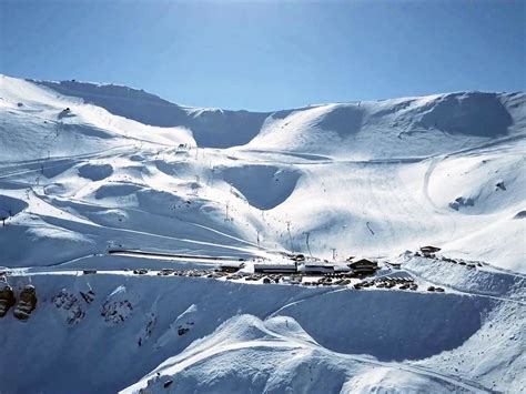 10 Best Ski Resorts in New Zealand, 2023/24