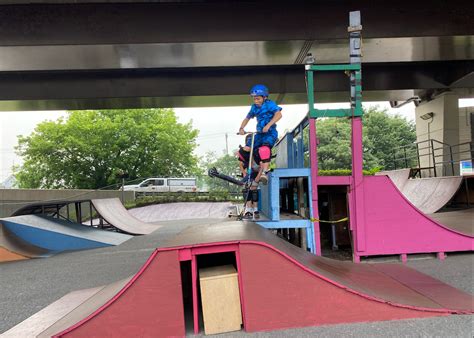 Scooter riders find community at Delaware skatepark - WHYY