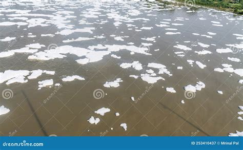 Yamuna River Pollution, Delhi Stock Image - Image of ghaziabad, modern ...