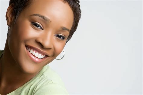 Beautiful-Smiling-Black-Woman - Fab Magazine