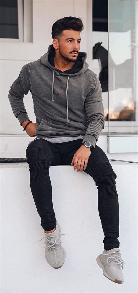 10 Fresh Hoodie Outfit Ideas For Men This Season