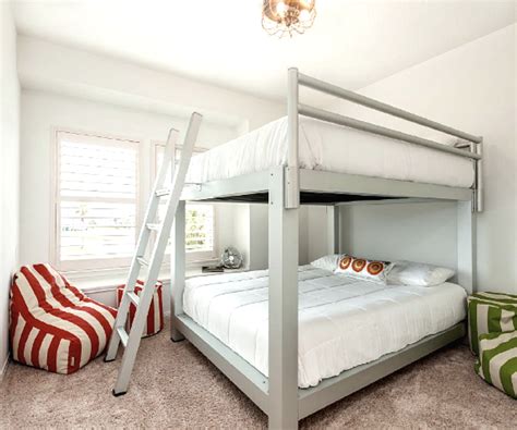 7 Cool Adult Bunk Bed Ideas for a Small Space - AdultBunkBeds.com