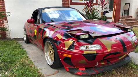 At $2,500, Is This Custom 1992 Mazda MX-5 Miata a Book You Don’t Judge ...